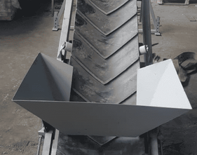 Ленточный конвейер-транспортер с шевронной лентой